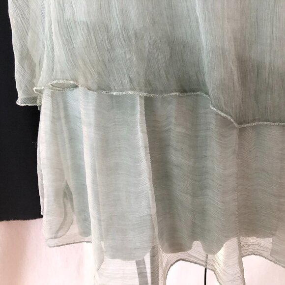 Gorgeous Italian Made Flowy Linen top: Size M/L - Picture 9 of 16